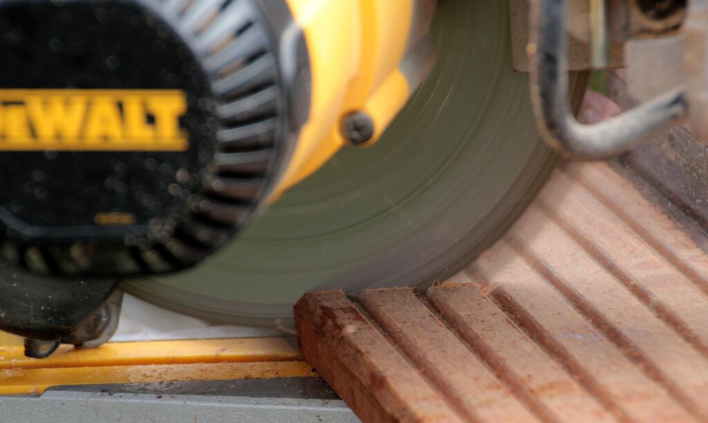 Saw blade cutting wood